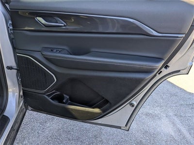 2022 Jeep Grand Cherokee L Altitude