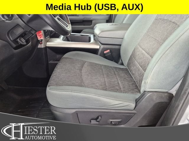 2017 RAM 1500 Big Horn Crew Cab 4x4 5'7" Box