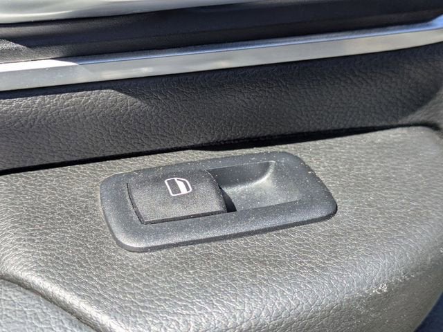 2022 RAM 1500 Big Horn Quad Cab 4x4 6'4" Box