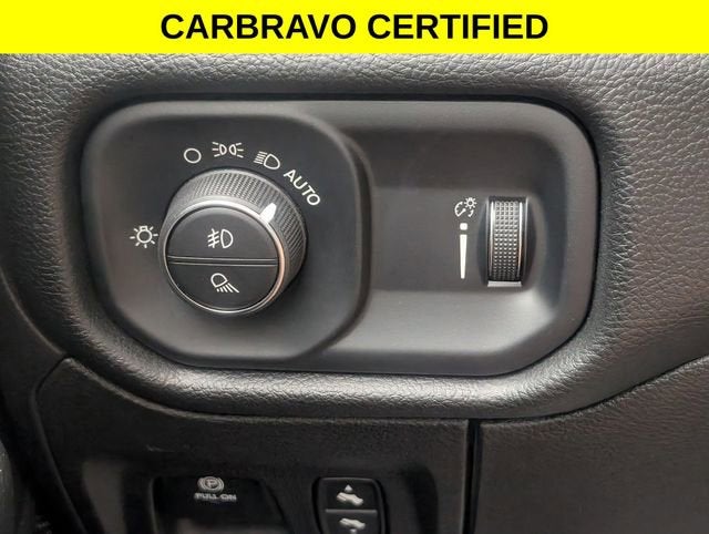 2023 RAM 1500 Big Horn Crew Cab 4x4 5'7" Box