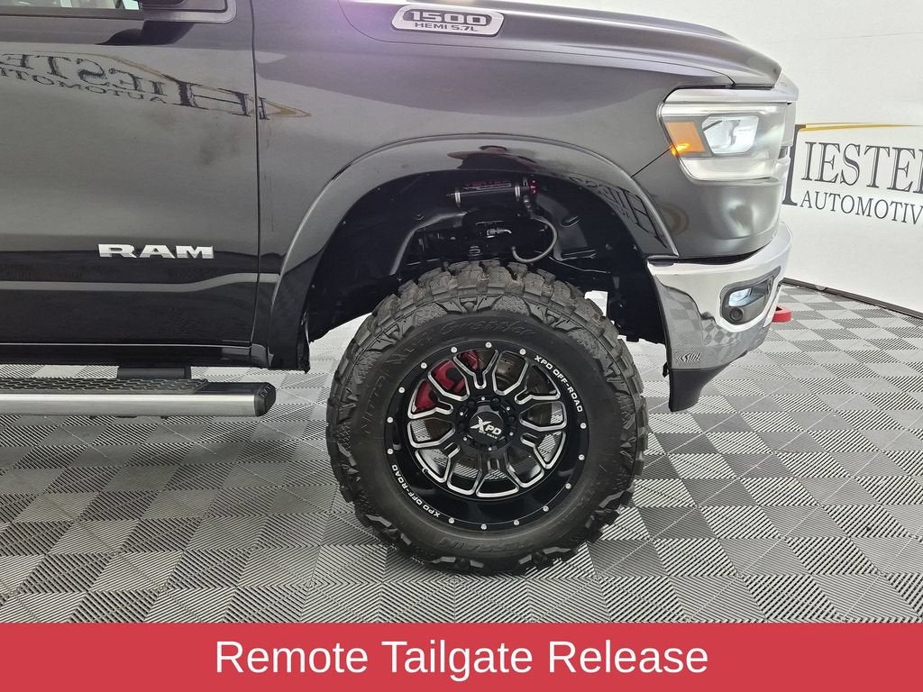 2019 RAM 1500 Laramie Crew Cab 4x4 5'7" Box