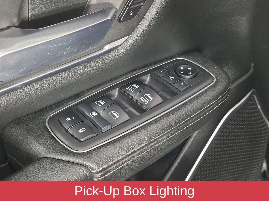 2019 RAM 1500 Laramie Crew Cab 4x4 5'7" Box