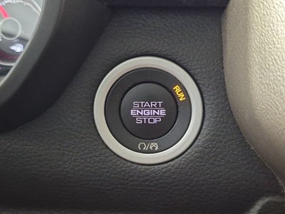 2019 RAM 1500 Laramie Crew Cab 4x4 5'7" Box
