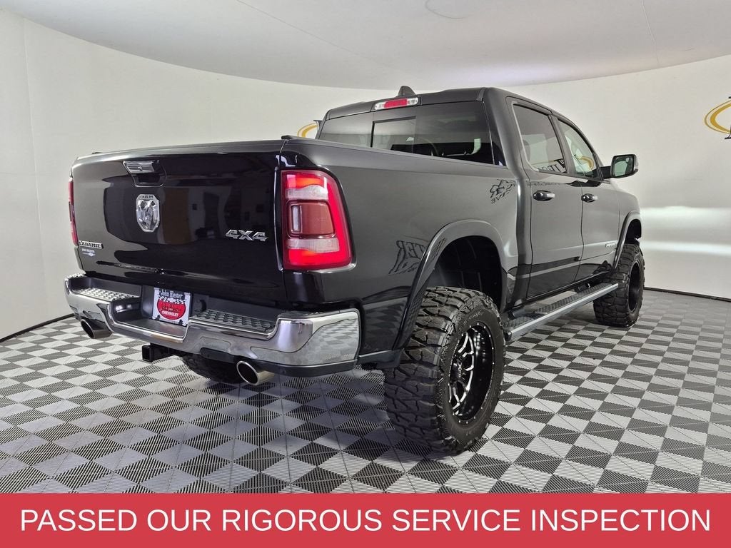 2019 RAM 1500 Laramie Crew Cab 4x4 5'7" Box