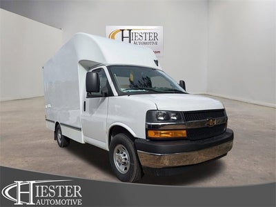 2025 Chevrolet Express Cutaway 3500 1WT