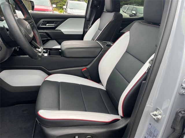 2025 Chevrolet Silverado EV RST - Max Range