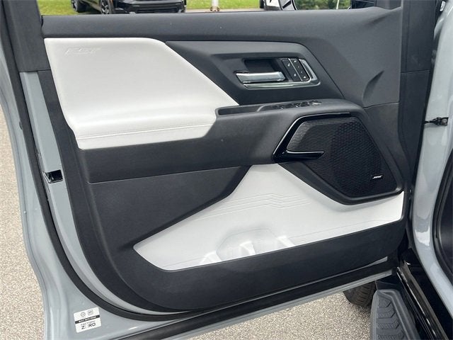 2025 Chevrolet Silverado EV RST - Max Range