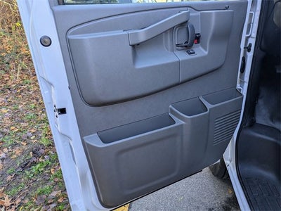 2025 Chevrolet Express Cargo 2500 WT