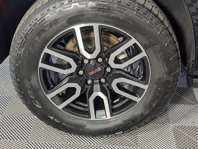 2022 GMC Yukon AT4