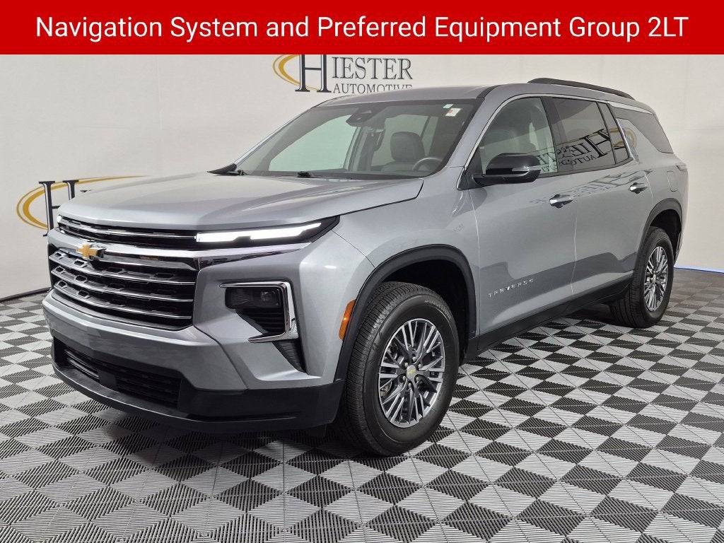 2025 Chevrolet Traverse LT