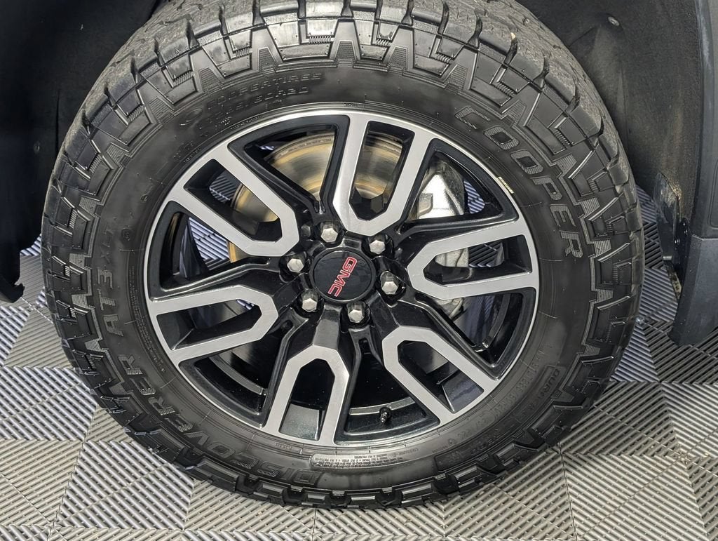 2023 GMC Sierra 1500 AT4
