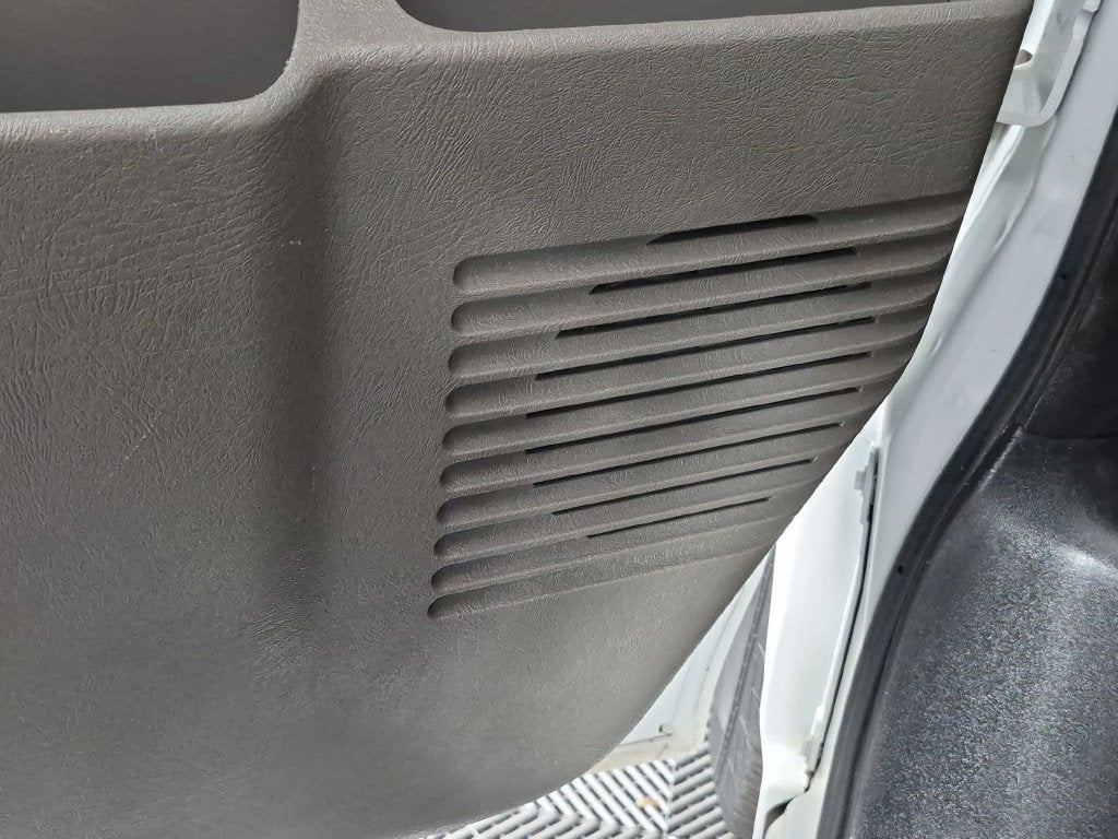 2022 GMC Savana Cargo 2500 RWD 2500 Regular Wheelbase Work Van