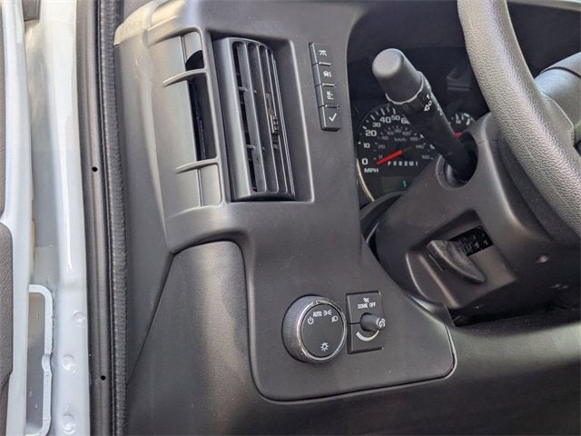 2025 Chevrolet Express Cutaway 3500 1WT