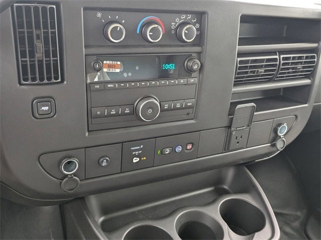 2025 Chevrolet Express Cutaway 3500 1WT