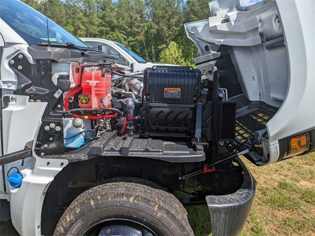2024 Chevrolet Silverado 5500 HD Work Truck