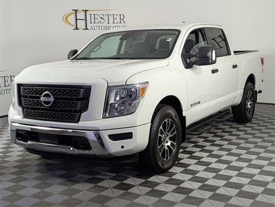 2024 Nissan Titan SV