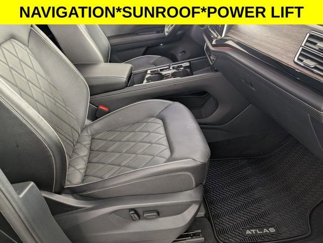 2024 Volkswagen Atlas 2.0T SEL Premium R-Line