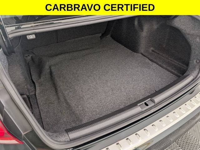 2022 Volkswagen Passat 2.0T Limited Edition