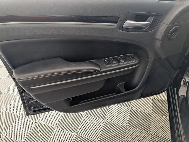 2021 Chrysler 300 300S