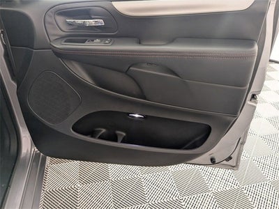 2016 Dodge Grand Caravan R/T