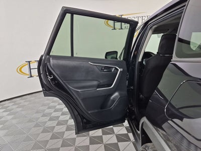 2022 Toyota RAV4 Hybrid LE