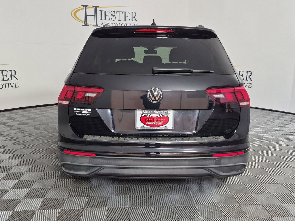 2022 Volkswagen Tiguan SE