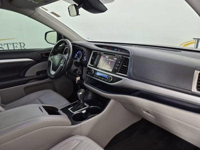 2018 Toyota Highlander LE