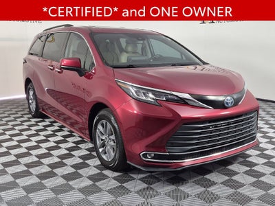 2022 Toyota Sienna XLE