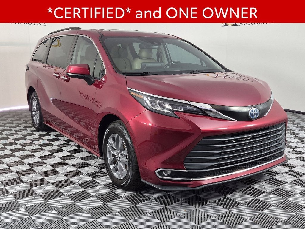 2022 Toyota Sienna XLE
