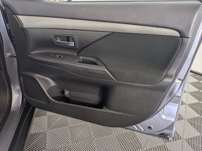 2017 Mitsubishi Outlander SE