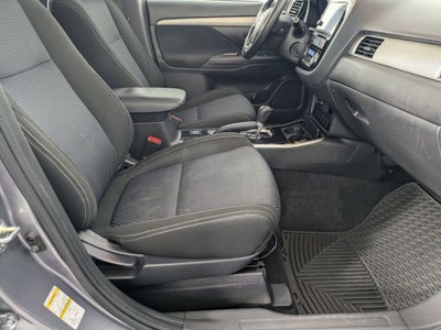 2017 Mitsubishi Outlander SE