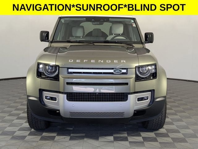 2023 Land Rover Defender SE