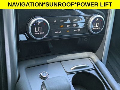 2023 Land Rover Discovery S