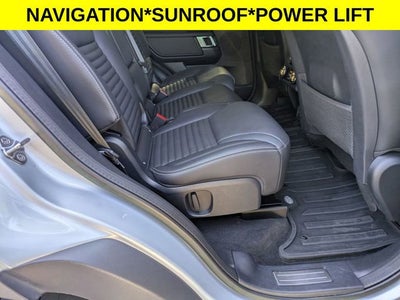 2023 Land Rover Discovery S