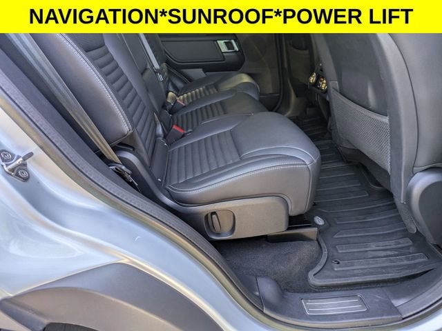 2023 Land Rover Discovery S