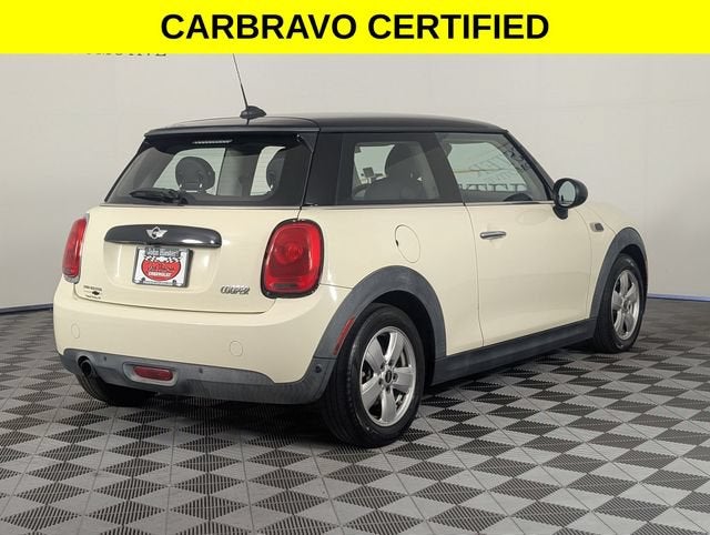2017 MINI Hardtop Cooper