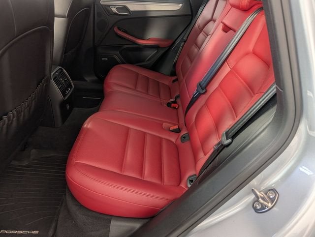2017 Porsche Macan Turbo