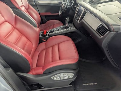2017 Porsche Macan Turbo