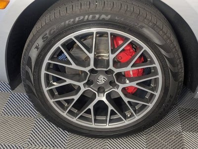 2017 Porsche Macan Turbo