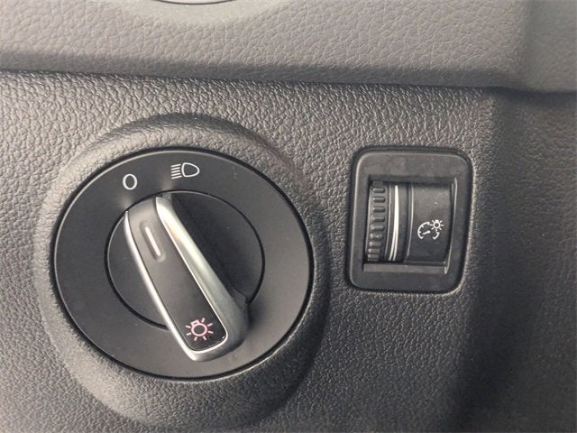 2018 Volkswagen Tiguan Limited BASE