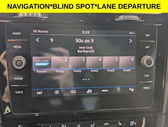 2019 Volkswagen Golf R 2.0T w/DCC & Navigation