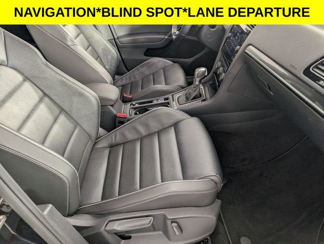 2019 Volkswagen Golf R 2.0T w/DCC & Navigation