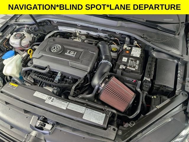 2019 Volkswagen Golf R 2.0T w/DCC & Navigation