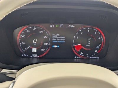 2021 Volvo XC60 Momentum