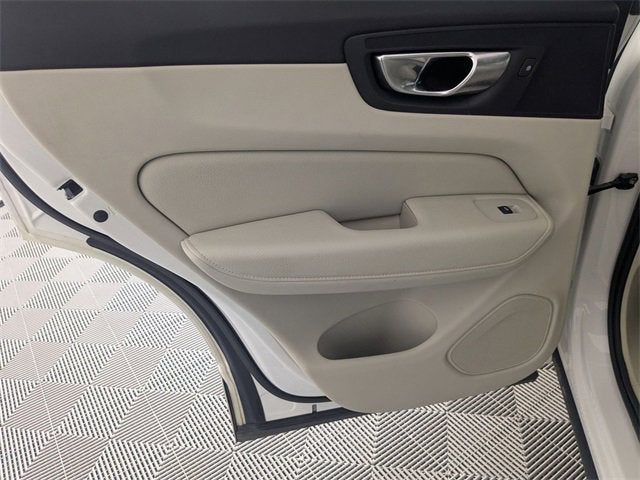 2021 Volvo XC60 Momentum