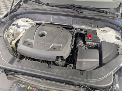 2021 Volvo XC60 Momentum