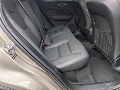 2025 Volvo XC60 Plus