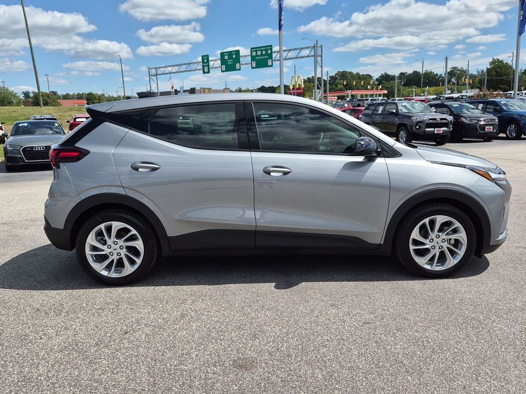 2027 Chevrolet Bolt EV LT