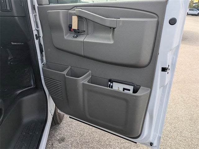 2024 Chevrolet Express 2500 Work Van Cargo