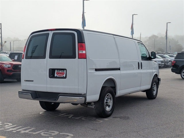 2024 Chevrolet Express 2500 Work Van Cargo